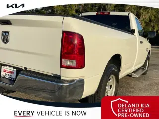 Ram 1500 Clásico 2023 4x2 Tradesman 2p Cubierta Regular 8 ft. LB Pickup