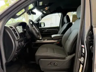 Ram 1500 2021 4x2 Big Horn 4dr Crew Cab 5.6 ft. SB Pickup