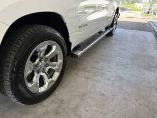 Ram 1500 2019 4x2 Big Horn 4dr Crew Cab 5.6 ft. SB Pickup