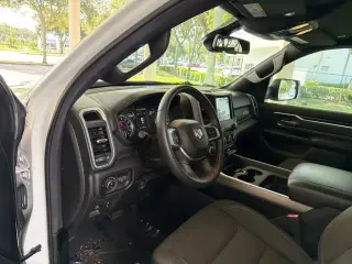Ram 1500 2019 4x2 Big Horn 4dr Crew Cab 5.6 ft. SB Pickup