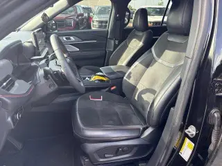Ford Explorer 2025 AWD ST 4dr SUV