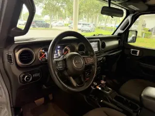 Jeep Wrangler Unlimited 2019 4x4 Sport 4p SUV