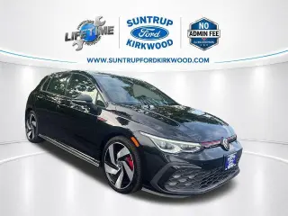 Volkswagen Golf GTI 2024 S 4p Hatchback