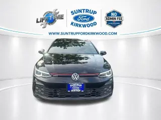 Volkswagen Golf GTI 2024 S 4p Hatchback