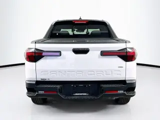 Hyundai SANTA CRUZ 2025 tracción en todas las ruedas SEL Activity 4p Cab de tripulación 4.3piezas BA