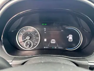 Genesis GV70 2025 AWD 2.5T Standard 4p SUV