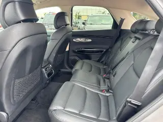 Genesis GV70 2025 AWD 2.5T Standard 4p SUV