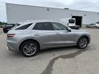 Genesis GV70 2025 AWD 2.5T Standard 4p SUV