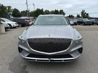 Genesis GV70 2025 AWD 2.5T Standard 4p SUV