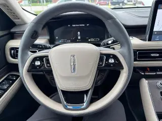Lincoln Aviator 2023 AWD Reserve 4dr SUV