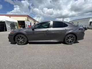 Toyota Camry 2022 SE 4p Sedan