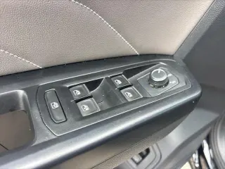 Volkswagen Atlas 2021 SE 4p SUV (versión de mitad de año)