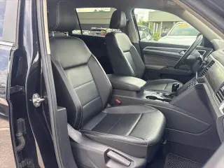 Volkswagen Atlas 2021 SE 4p SUV (versión de mitad de año)