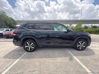 Volkswagen Atlas 2021 SE 4p SUV (versión de mitad de año)