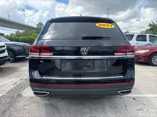 Volkswagen Atlas 2021 SE 4p SUV (versión de mitad de año)