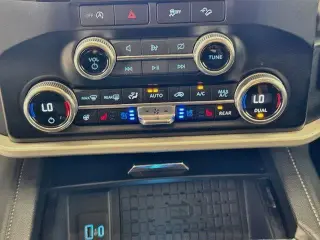Ford Expedition 2024 4x4 XLT 4p SUV