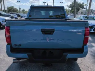 Toyota Tacoma 2026 4x4 TRD Todo Terreno 4p Doble Cabina 5.0 ft SB 8A