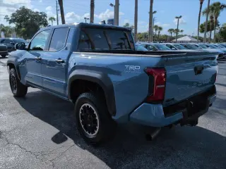 Toyota Tacoma 2026 4x4 TRD Todo Terreno 4p Doble Cabina 5.0 ft SB 8A