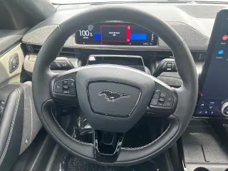 Ford Mustang Mach-E 2023 AWD GT 4 portas SUV
