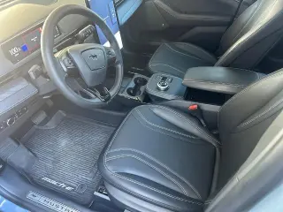 Ford Mustang Mach-E 2023 Premium 4p SUV