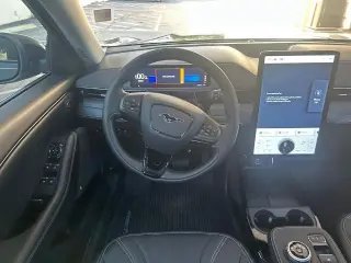 Ford Mustang Mach-E 2023 Premium 4p SUV