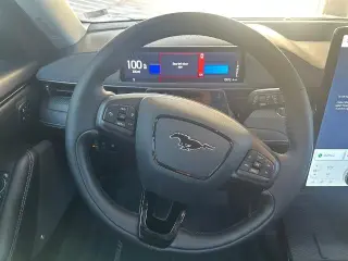 Ford Mustang Mach-E 2023 Premium 4p SUV