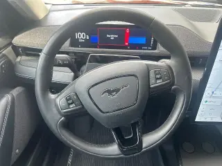 Ford Mustang Mach-E 2023 Premium 4dr SUV