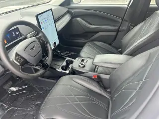 Ford Mustang Mach-E 2024 AWD Select 4dr SUV