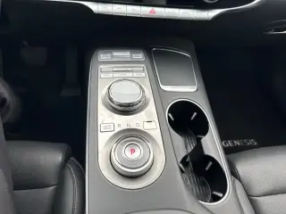 Genesis GV70 2025 AWD 2.5T Standard 4dr SUV