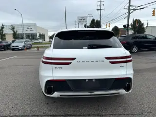 Genesis GV70 2025 AWD 2.5T Standard 4dr SUV