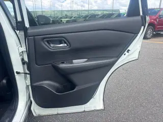 Nissan Rogue 2025 SV 4dr Crossover