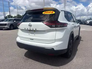 Nissan Rogue 2025 SV 4dr Crossover