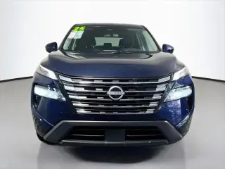 Nissan Rogue 2025 SV 4p Crossover
