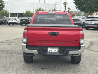 Toyota Tacoma 2023 4x4 TRD Pro 4p Puerta Doble Cab 5.0 ft SB 6M