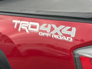 Toyota Tacoma 2023 4x4 TRD Pro 4p Puerta Doble Cab 5.0 ft SB 6M