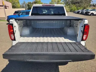 GMC Sierra 1500 2020 4x4 Elevation 4p Camioneta Cabina Completa Extra Cuadrada 5.8 pies BR