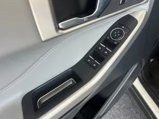 Ford Explorer 2023 AWD XLT 4dr SUV