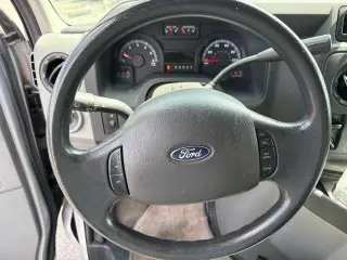 Ford E-Series 2014 E-350 SD XL 3dr Passenger Van