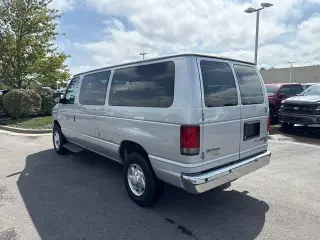 Ford E-Series 2014 E-350 SD XL 3dr Passenger Van