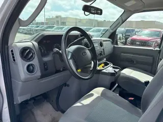 Ford E-Series 2014 E-350 SD XL 3dr Passenger Van