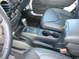 Jeep Wrangler JK 2018 4x4 Sahara SUV 2 puertas