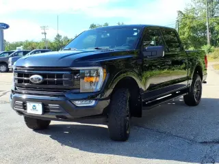 Ford F-150 2022 4x4 XLT 4 puertas SuperCahreña caja corta 5,5 pies