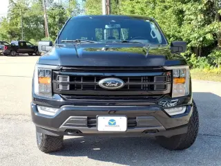 Ford F-150 2022 4x4 XLT 4 puertas SuperCahreña caja corta 5,5 pies