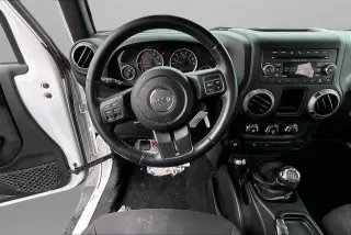 Jeep Wrangler 2017 4x4 Sport 2dr SUV