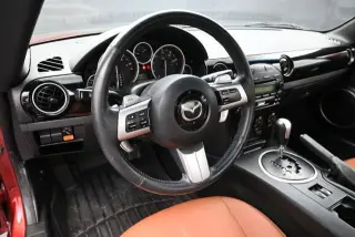 Mazda MX-5 Miata 2008 Grand Touring 2desc Convertible w/Power Hard Top (2L I4 6M)