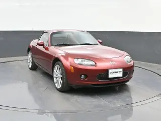 Mazda MX-5 Miata 2008 Grand Touring 2desc Convertible w/Power Hard Top (2L I4 6M)