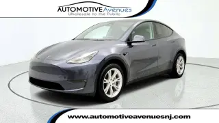 Tesla Model Y 2023 AWD 4dr Crossover