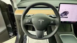 Tesla Model Y 2023 AWD 4dr Crossover