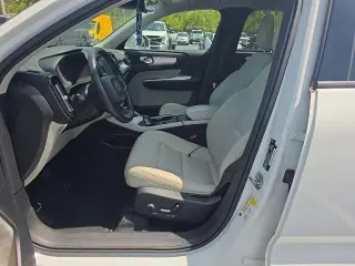 Volvo XC40 2021 T4 Momentum 4dr SUV