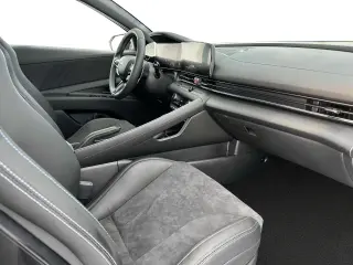 Hyundai ELANTRA N 2024 4dr Sedán 6M